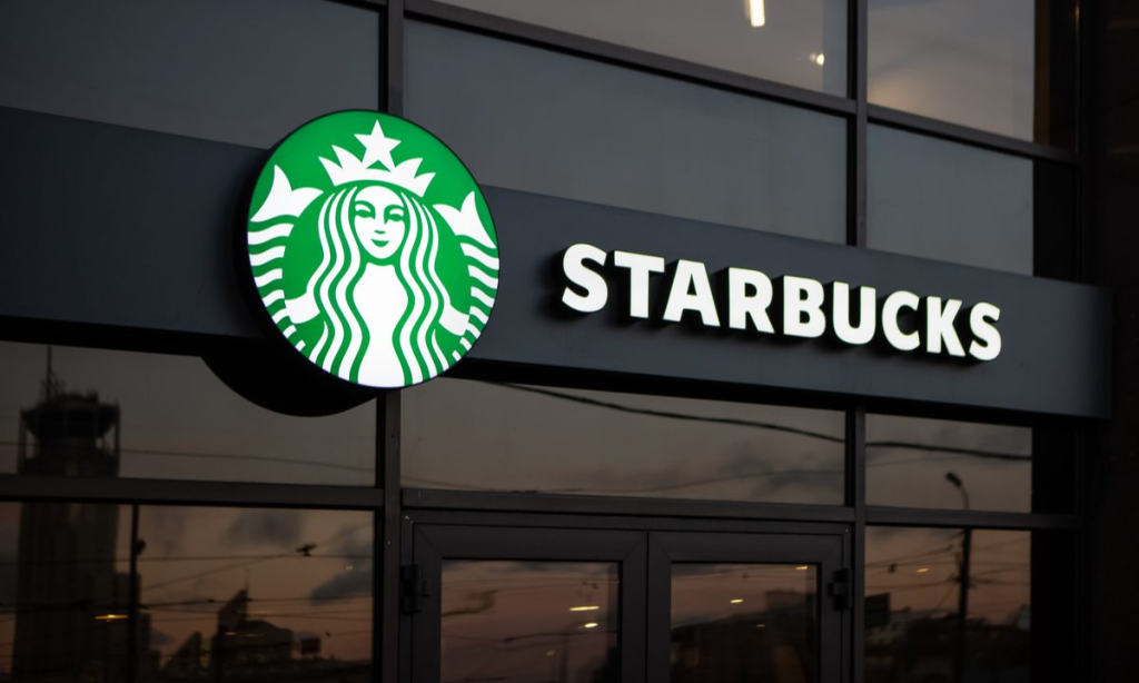 Starbucks gặp khó khăn với bài toán tăng trưởng